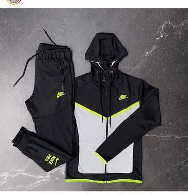 Muske komplet trenerke samo 4400 din 
Likra 
Veličine S M, L, XL