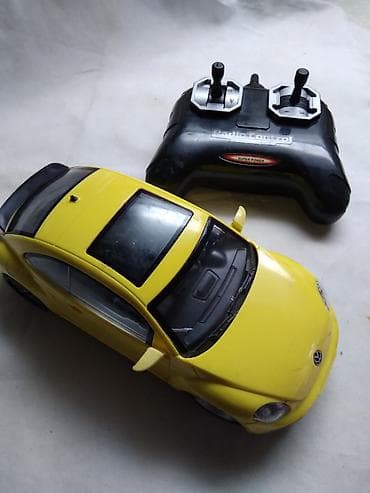 voz na baterije: Na daljinski VW Beetle III - 2,4 gHz razmera 1:24 (oko 18 cm.)sa — 1