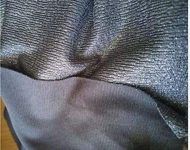 mona svecani kompleti: Prodajem italijanski svečani materijal (metraža). Dimenzije: 3m dužine — 3