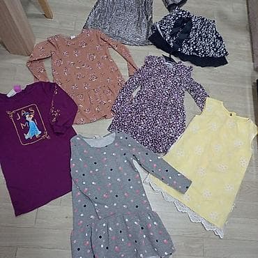 roze nike patike: Lot dečjih haljina i suknji – za devojčice Sadržaj kompleta (ukupno — 2