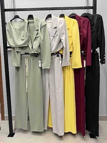 l: ✅Ženski trodelni komplet – kratki blejzer, crop top i široke trenerke — 6