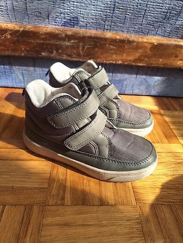 Dečije patike sa čičak trakama vel 31 - Model: visoki kroj (mid) za — 2