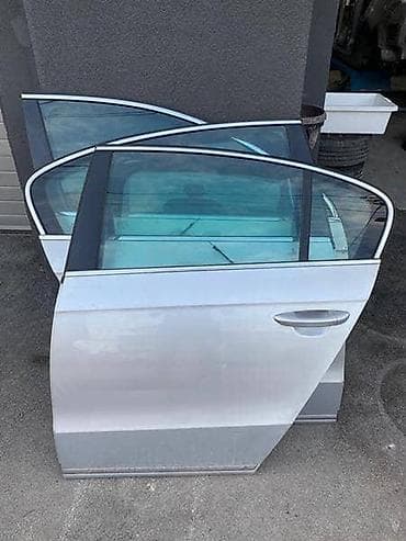 auto delovi lajkovac: VRATA ZA VOLKSWAGEN PASSAT B7 | Zadnja leva vrata za Passat B7 — 1