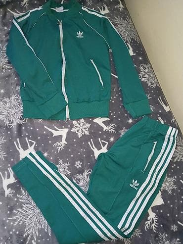 sandale u apotekama: Adidas Originals komplet trenerke – gornji deo + donji deo - Boja — 1