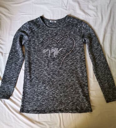 pidzama sa srcima: Siva melirana bluza L Kao nova. Siva sa suptilnim sjajem, prikazano — 4
