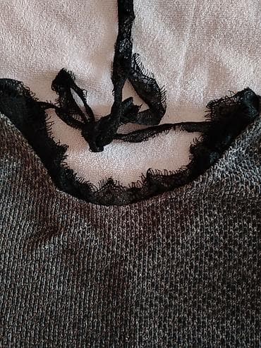 farmerke i sako: Ženska pletena bluza/sveter - Boja: tamnosiva melirana - Materijal — 4