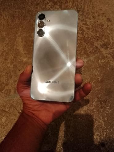 polovne baterije za laptop: Samsung Galaxy A15 Ds-Sim-Free.Oba slota rade na svim mrezama i — 9