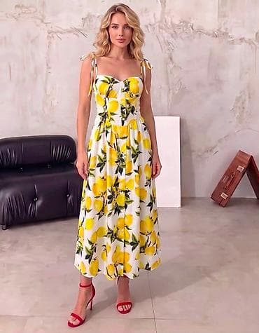 Letnja midi haljina sa voćnim printom - Model: midi dužina, lepršava na lalafo.rs Letnja midi haljina sa voćnim printom - Model: midi dužina, lepršava