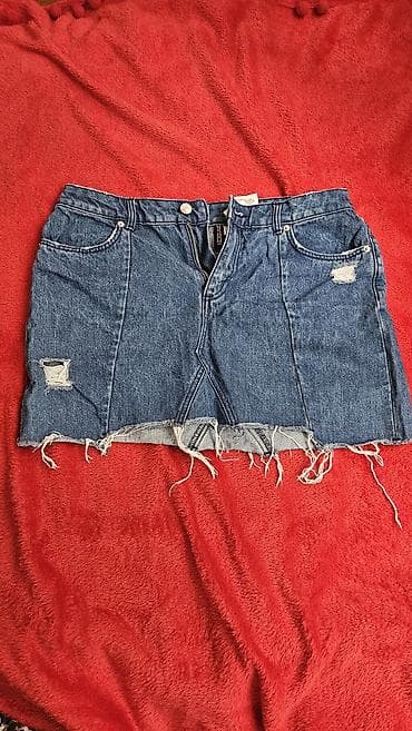 Teksas suknja, broj 40. - Materijal: klasični denim (teksas), srednje na lalafo.rs Teksas suknja, broj 40. - Materijal: klasični denim (teksas), srednje