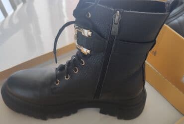 Gležnjače: Gležnjače, Claudia Donatelli, 40 — 2