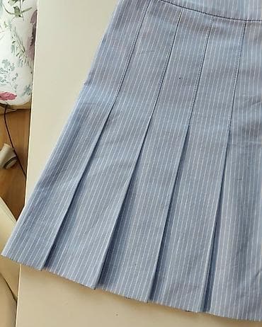 versaci majice: Plisirana mini suknja na pruge - Model: mini suknja sa širokim — 4