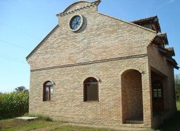 kuce na dobos ruma: 250 sq. m, 10 bedrooms — 2
