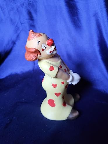 porcelanske figure prodaja: Goebel nova figura Bopov porcelanska iz 90ih.godina. Nemacka figura — 9