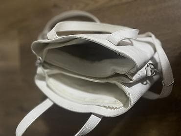 torbice oko struka: Ženska torba – bela, sa krokodil teksturom - Materijal: sintetička — 3