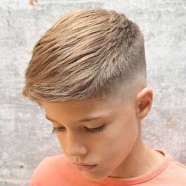 Muško dečije šišanje – moderni fade - Stil: low/medium skin fade sa na lalafo.rs Muško dečije šišanje – moderni fade - Stil: low/medium skin fade sa