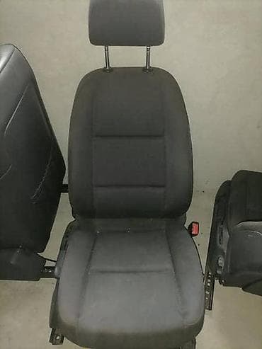 mreza za auto stakla: ENTERIJER ZA AUDI A4 OD 2001. DO 2009. GOD. | Far — 3