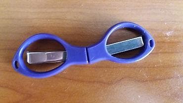 Axes: Male makazice — 1