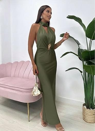 Donji veš: 🔥Elegantna duga haljina bez leđa – tamnozelena/maslinasta
✅2600 din — 1