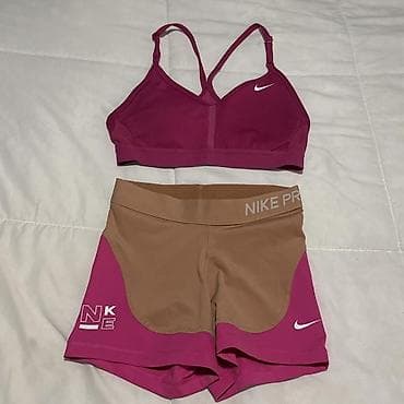 Nike ženski set za trening – sportski grudnjak + šorts - Brend: Nike
