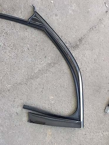 manometar za vazduh: OKVIR PREDNJA LEVA VRATA ZA CITROEN C4 PICASSO OD 2013. DO 2022. GOD — 2