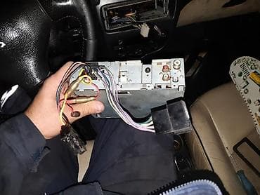 auto kamera: RADIO / CD ZA PEUGEOT 206 | JVC cd player ispravan.Imam sve delove — 3
