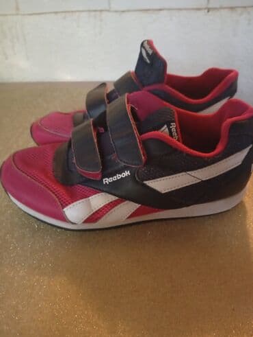 Kaputi: Ženska teksas jakna, svetloplava (wash efekat), sa ukrasima. - — 6