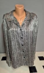 Skafanderi: Joan Leslie prelepa košuljica Odgovara veličini L - XL ​Dobijena na — 1