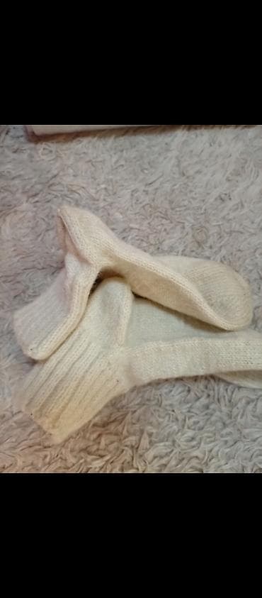 Headgear: Pletenе vunene čarape – ručni rad - Materijal: prirodna vuna, mekana — 8