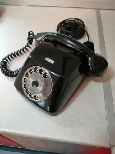 maske za telefon subotica: Stari telefonski aparat - bakelitni-, ISPRAVAN — 2