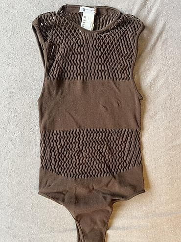 Headgear: Bodi bez rukava u tamno braon boji. Dizajn kombinovan: pune pletene — 1