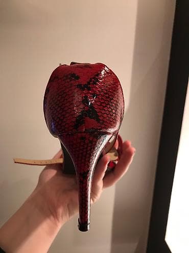 Sweatpants: Sandals, 37 — 7