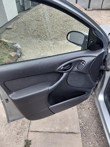 used citroen c2: Vrata za Ford Fokus mk1 — 3