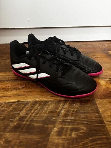 boo dog: Patike za fudbal Adidas COPA br 35 gaziste 215 mm su u odlicnom stanju — 2
