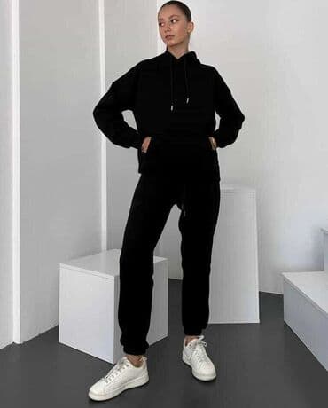 jakna sa prirodnim krznom: Ženski komplet trenerke – dukserica s kapuljačom i donji deo - Model — 2