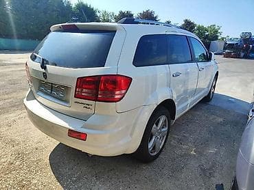 zvezdano nebo u autu cena: DODGE JOURNEY 2010. GOD. - KOMPLETAN AUTO U DELOVIMA | Dodge — 2