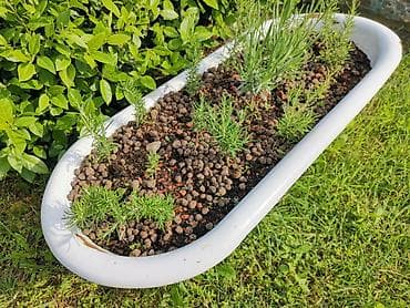 Žardinjera kada retro odvod ruzmarin i lavanda hidro granule
