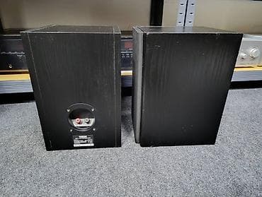 Donji delovi trenerke: Yamaha ns-g 30 akcija Dvosistemci sa bas refleksima Basevi 6 incha — 7