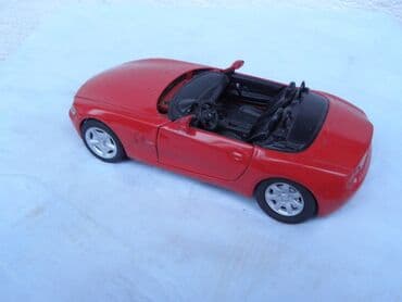 sat na navijanje: Maisto BMW Z 4, China, tockovi nisu original, fali staklo — 2