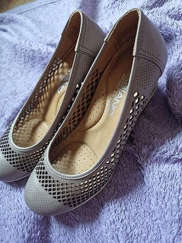 baletanke kožne: Ženske kožne cipele na punu petu – perforirani dizajn - Brend — 1