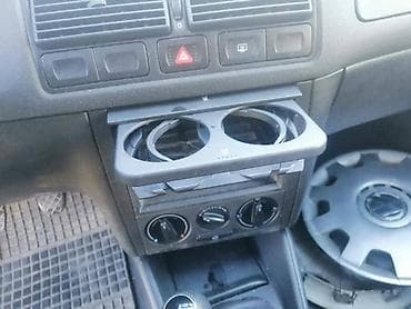 DRŽAČ ZA CASE ZA VOLKSWAGEN GOLF 4 | Držač za case Ostali delovi na lalafo.rs DRŽAČ ZA CASE ZA VOLKSWAGEN GOLF 4 | Držač za case Ostali delovi