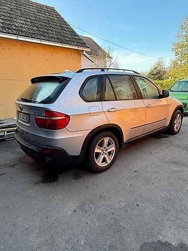 serbia auto market: BMW X5 E70 35 2009. GOD. - KOMPLETAN AUTO U DELOVIMA | Bmw X5 3.5d — 5