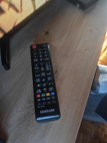 samsung s24 ultra: Samsung LED TV 32" – model UE32M5002AK (Type No: UE32M5002) Ključne — 5