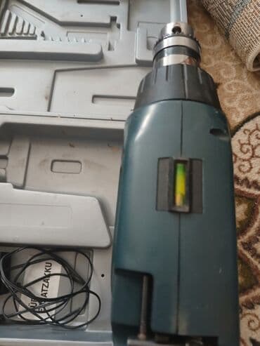 cepac drva za busilicu: Aku bušač/odvijač u koferu Specifikacije (prema oznaci na uređaju): - — 4