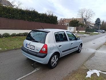 mega maxi gume: Renault Clio: 1.5 l | 2003 г. 250000 km Hečbek — 4