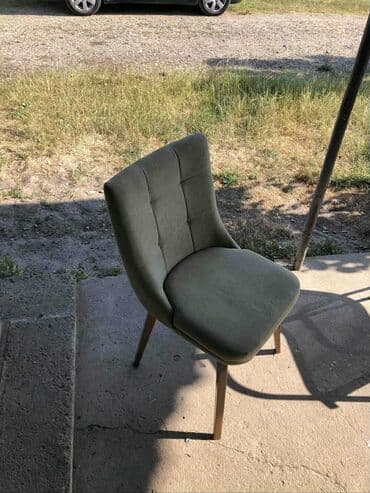 stolice matis: 07. stolica
66e — 8