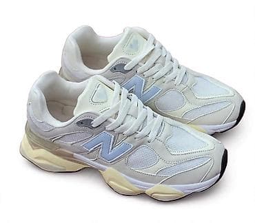 camper sandale: New Balance patike – retro “dad shoe” stil - Model sa prepoznatljivim — 1