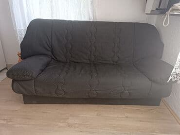 sto i stolica za devojcice: Kauč na razvlačenje sa prostorom za odlaganje posteljine. Poseduje — 3