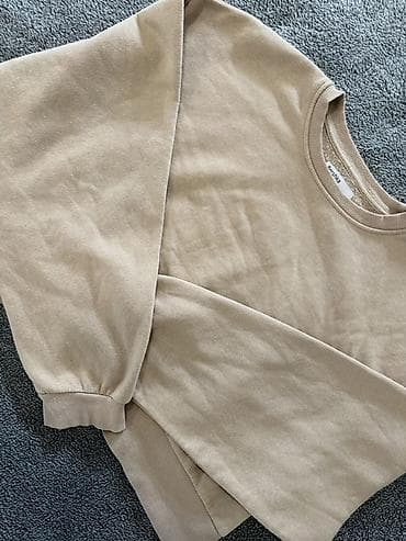 bermude 100: На продају половна гардероба ношена једном или ни једном све ствари су — 10