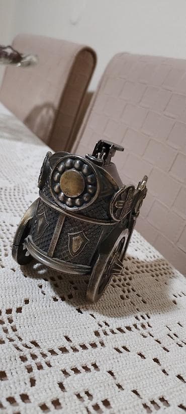 kucni dekor: Stoni upaljac Stoni upaljac rekla bih da je od mesinga sa vidljivim — 1