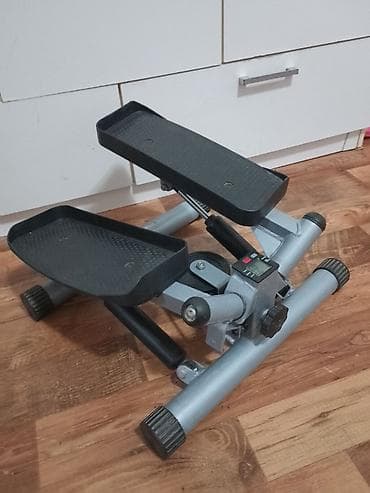 formula na pedale: Steper je potpuno ispravan,u odlicnom je stanju sa sitnim tragovima — 1